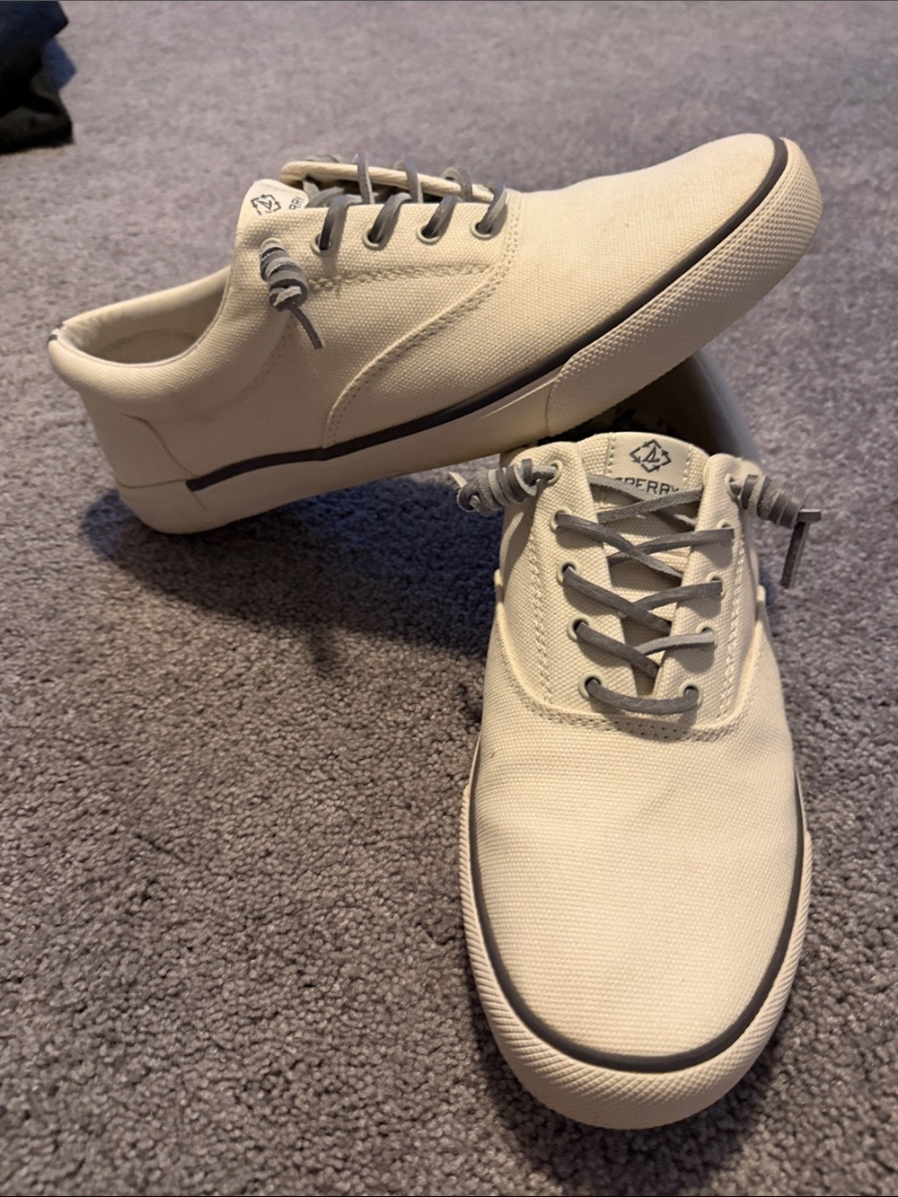 Sperry Cream Canvas Low-Top Lace Sneakers